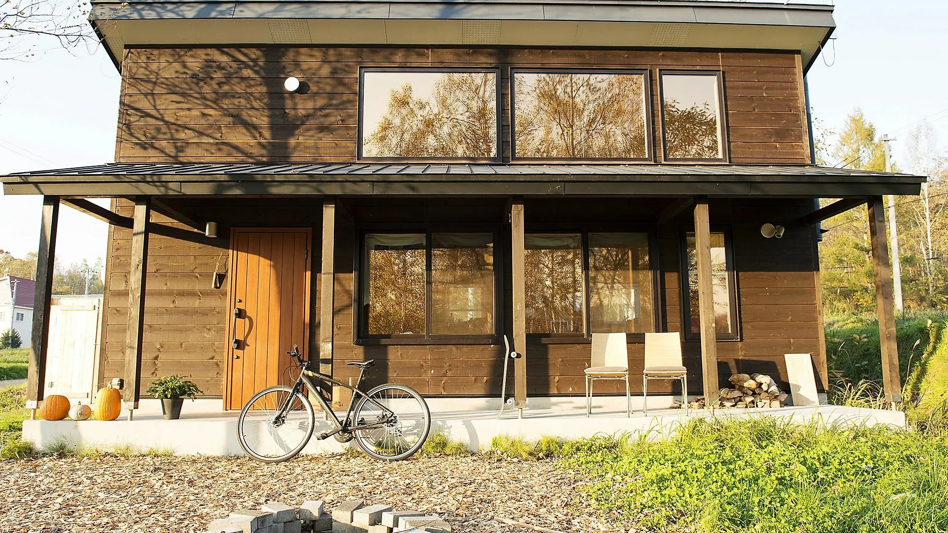 Moon Cabin Hirafu Japan